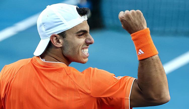 Imagen de Francisco Cerúndolo volvió a ganar y alimenta el sueño australiano: está en octavos final