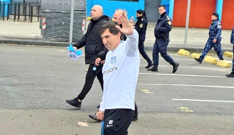 Imagen de La bomba de Gustavo Costas: "Tal vez no es una despedida, porque quizás pronto volveremos"