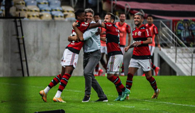 Imagen de CATASTRÓFICA DERROTA DEL SÃO PAULO DE CRESPO ANTE FLAMENGO