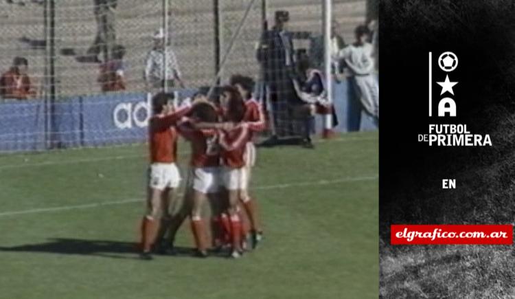 Imagen de 1989. Partidazo en la Doble Visera