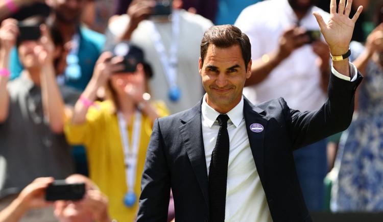 Imagen de Roger Federer, en Wimbledon: "Espero volver al menos una vez"