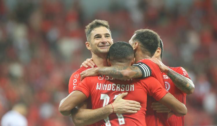 Imagen de Así fue el primer gol de Lucas Alario en Brasil