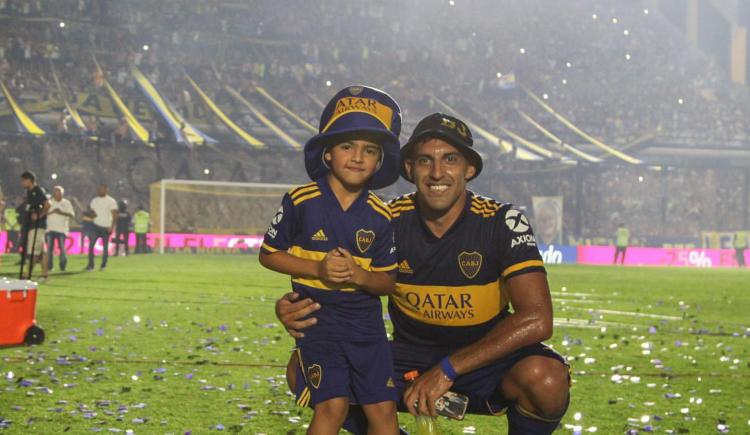 Imagen de WANCHOPE ÁBILA SE DESPIDIÓ DEL HINCHA DE BOCA