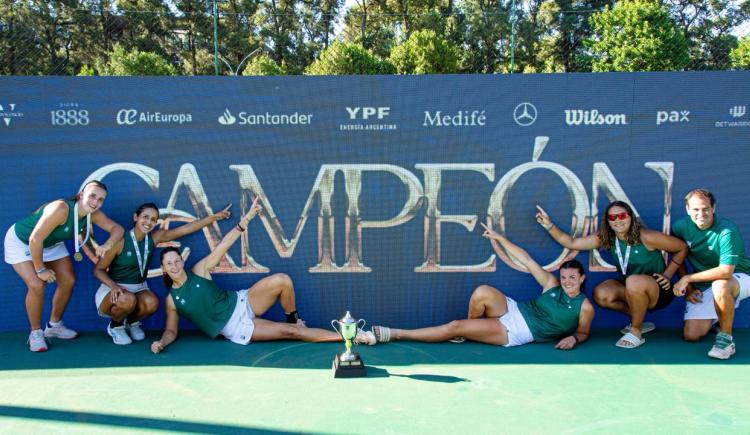 Imagen de Ferro se consagró campeón de la Liga de Primera División AAT en damas
