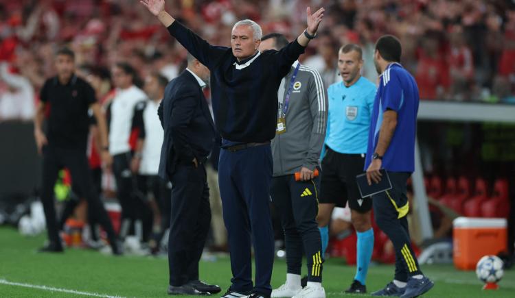Imagen de The Special One y su last dance: chau Mourinho de Fenerbahce