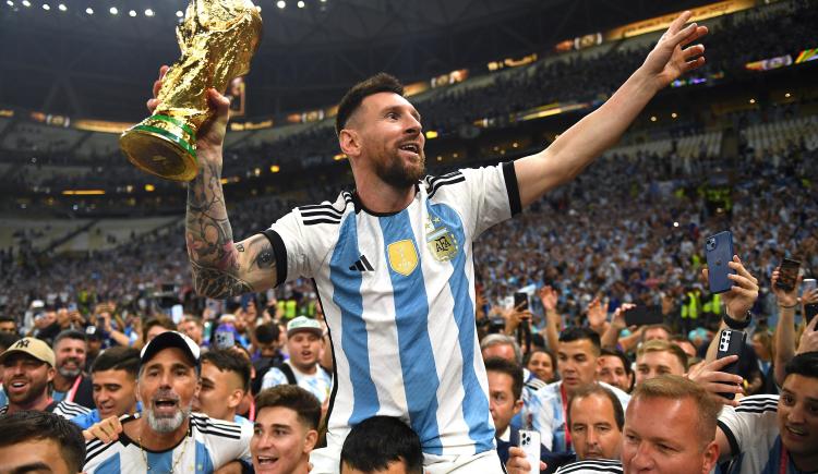 Imagen de Lionel Messi, elegido mejor futbolista de 2022 por el diario inglés The Guardian