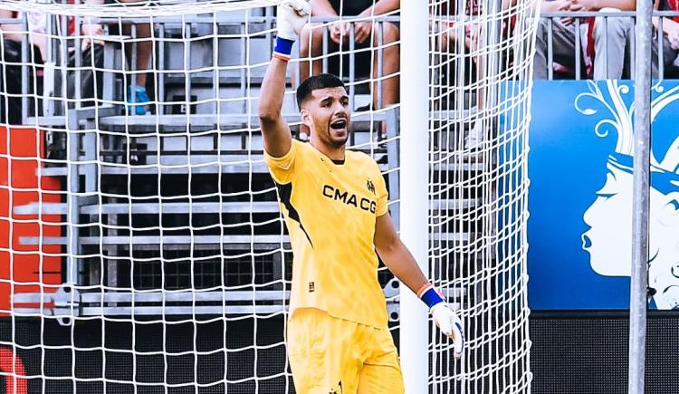 Imagen de La gran atajada de Gerónimo Rulli en su debut en Olympique de Marsella