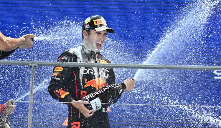 Imagen de GP de Singapur: Triunfo de Checo Pérez con suspenso