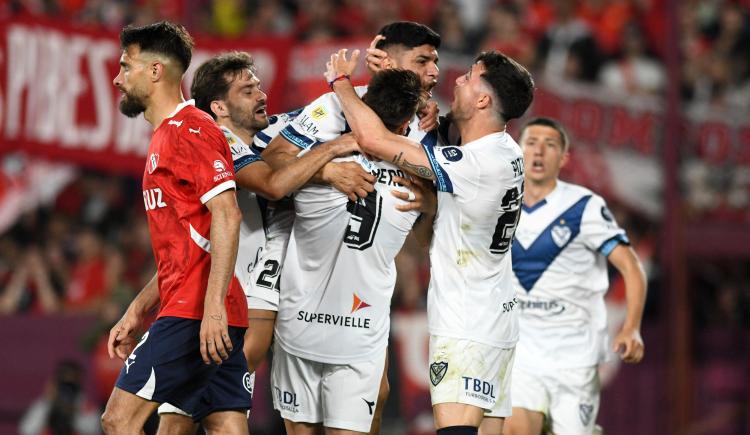Imagen de La inédita marca de Vélez en el Siglo XXI que alcanzó ante Independiente