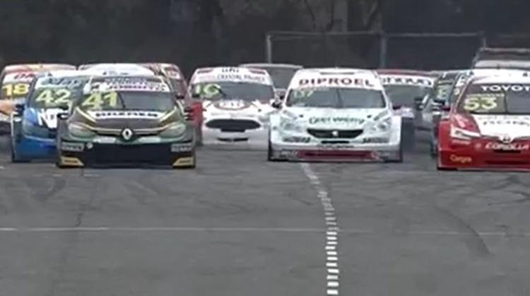 Imagen de TOMÁS FINESCHI GANÓ LA FINAL DEL TC2000