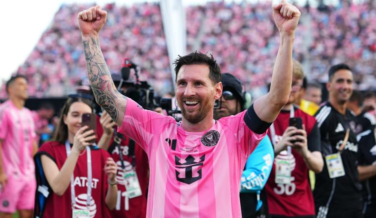 Imagen de Lionel Messi, en el once ideal de 2025 junto a otros tres argentinos