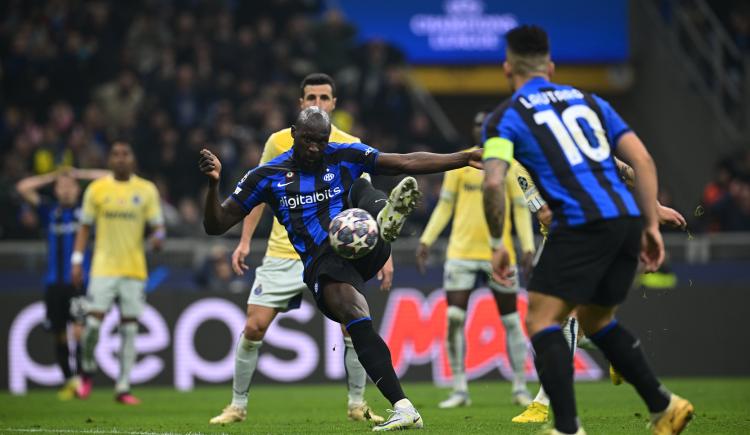 Imagen de Inter le ganó a Porto el primer mata-mata