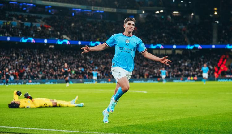 Imagen de Julián Álvarez brilló en la victoria del City por Champions