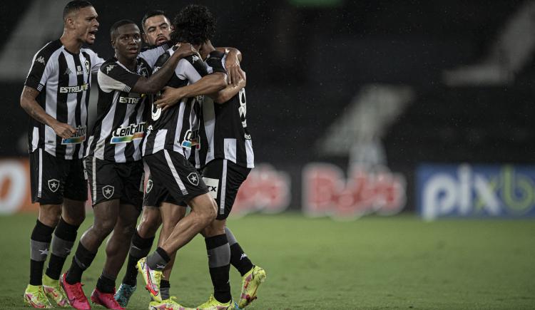 Imagen de EL AMBICIOSO PLAN DE BOTAFOGO: NUEVO DUEÑO Y REFUERZOS DE LUJO