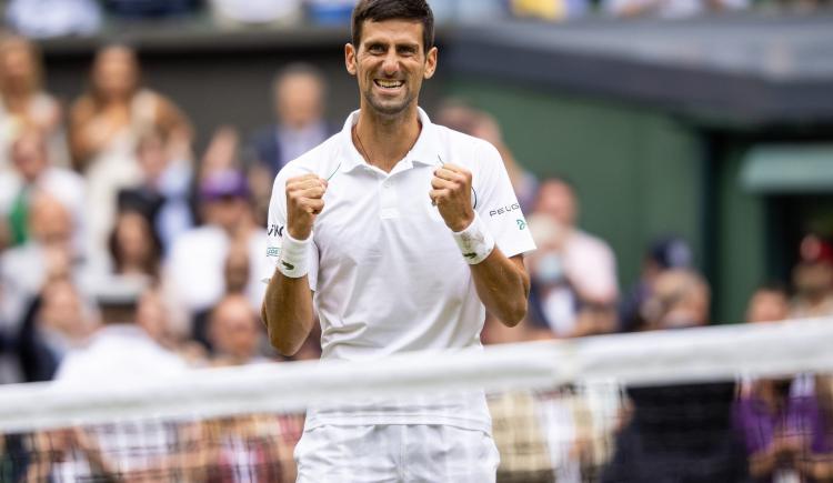 Imagen de Novak Djokovic: debut con triunfo en Wimbledon y récord histórico