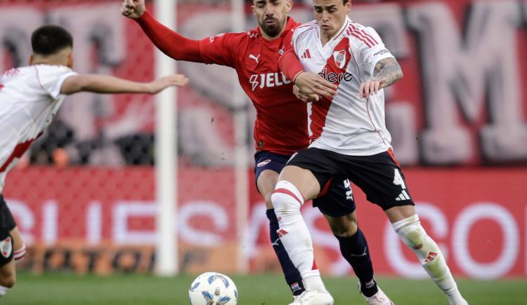 Imagen de Nicolás Fonseca rompió el silencio tras la decisión de quedarse en River y habló de Gallardo