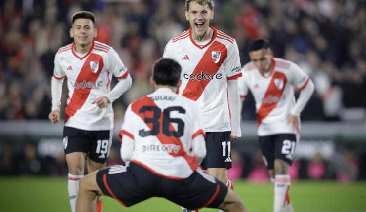 Imagen de River no transpiró en su debut y goleó 3-0 a Central Córdoba