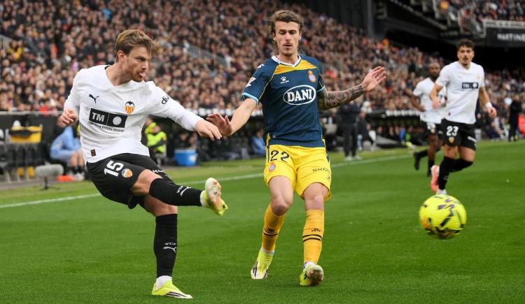 Imagen de El aporte decisivo de Lucas Beltrán en el triunfo agónico de Valencia