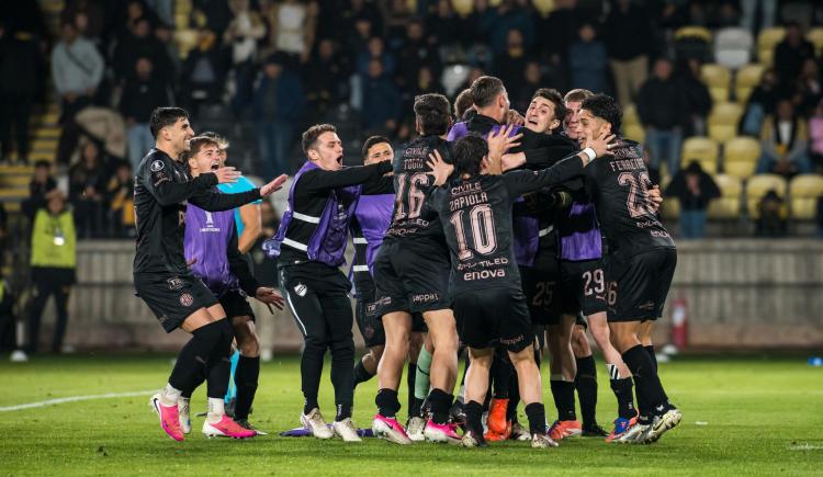 Imagen de Un tiebreak histórico: Platense se impuso en los penales y se metió entre los mejores ocho de América