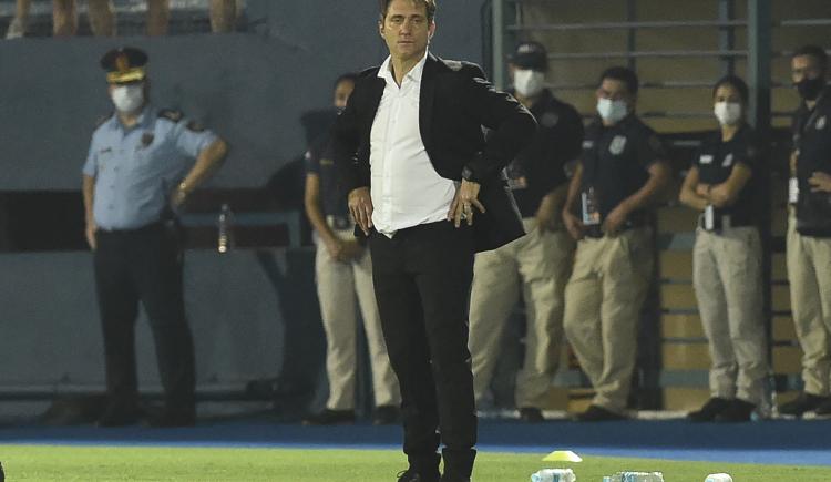 Imagen de GUILLERMO BARROS SCHELOTTO: "NOS FALTÓ REBELDÍA"