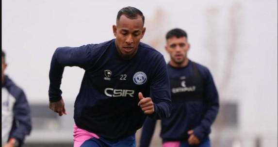 Imagen de Sebastián Villa fue expulsado en el primer amistoso de Independiente Rivadavia