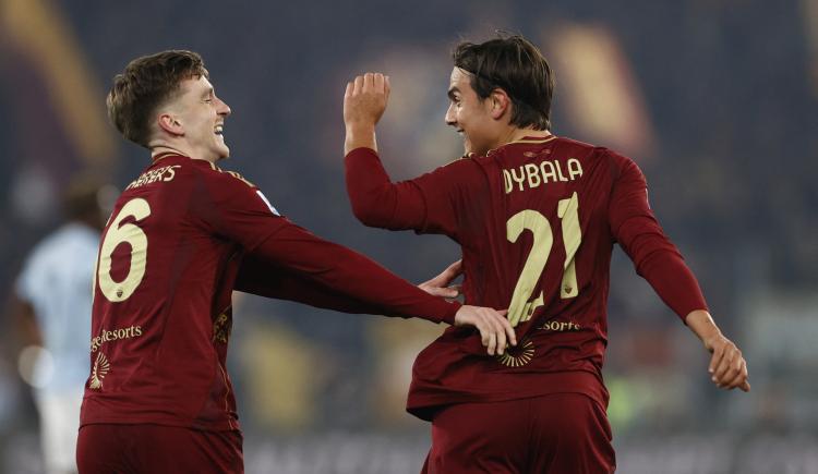 Imagen de Paulo Dybala, figura absoluta en el triunfo clásico de Roma