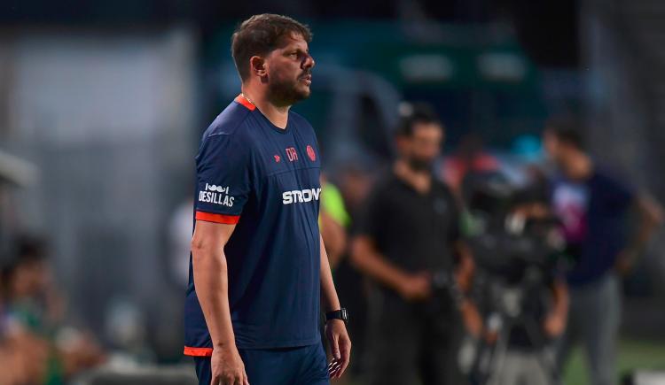 Imagen de Pidió Ayude: el técnico de San Lorenzo perdió la paciencia con los rumores de salidas