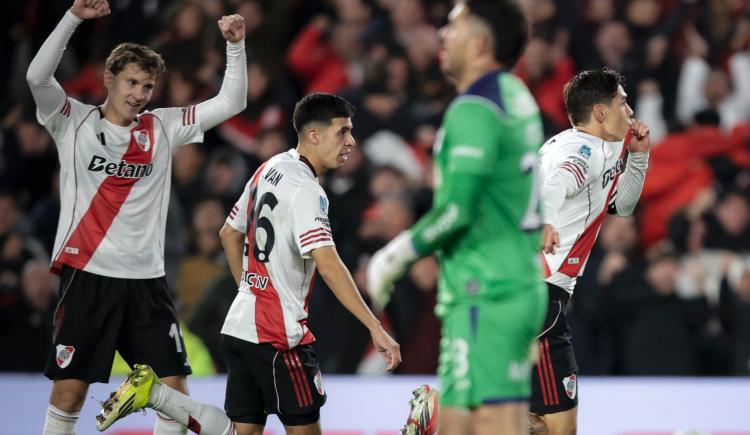 Imagen de River le ganó con comodidad a Gimnasia y recibirá a Rosario Central en semifinales