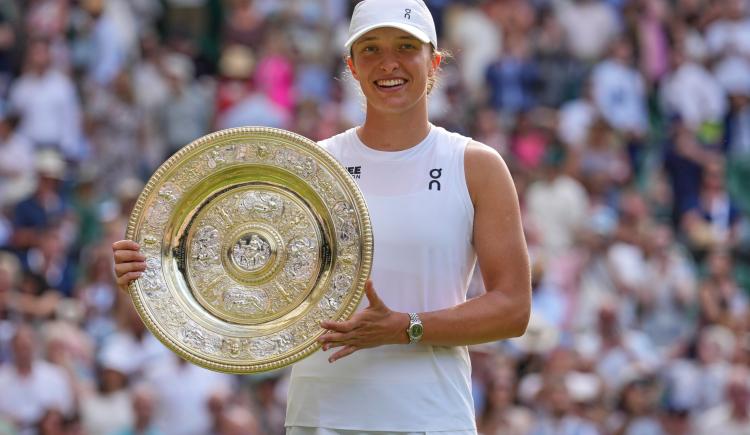 Imagen de Iga Swiatek venció por un doble 6-0 en la final a Amanda Anisimova y es la nueva reina de Wimbledon