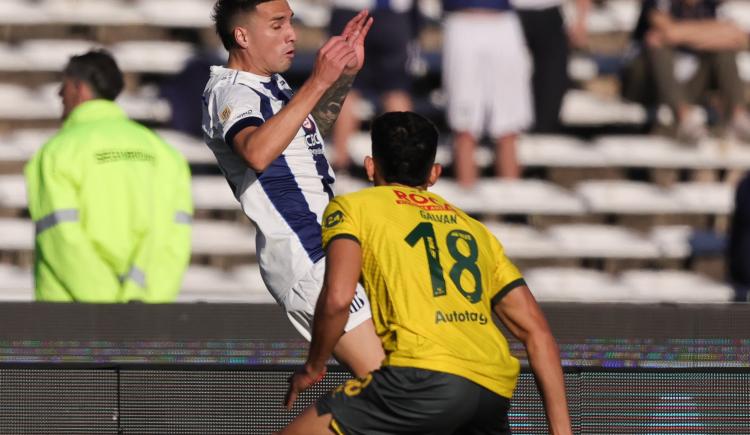 Imagen de Talleres empató con Defensa y Justicia y no pudo cortarse solo en la cima