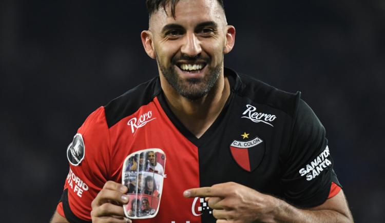 Imagen de ¿Cuántos goles le faltan a Wanchope Ábila para entrar al top ten de goleadores argentinos en Libertadores?