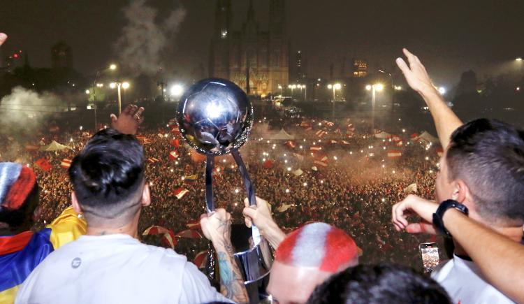 Imagen de La fiesta del campeón: Estudiantes celebró en La Plata con su gente