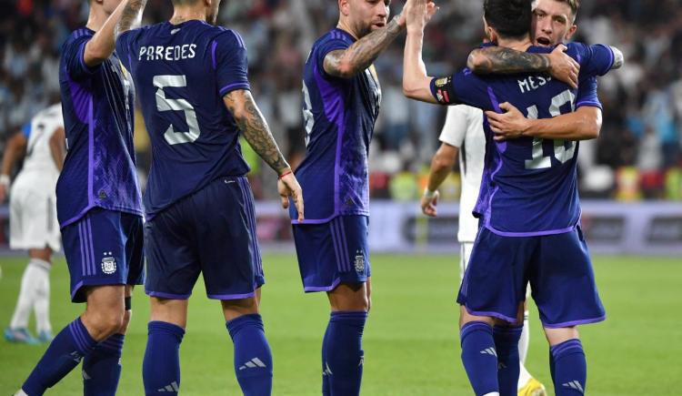Imagen de Goles y resumen del triunfo de Argentina ante Emiratos Árabes Unidos