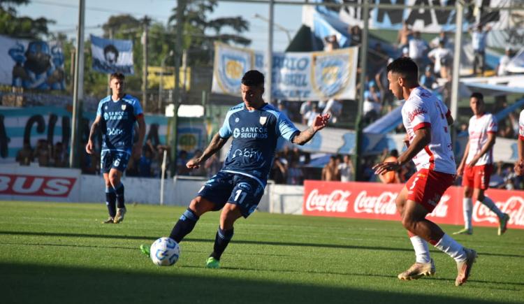 Imagen de Talleres (RdE) ganó en tiempo suplementario y mandó al descenso a Atlético de Rafaela