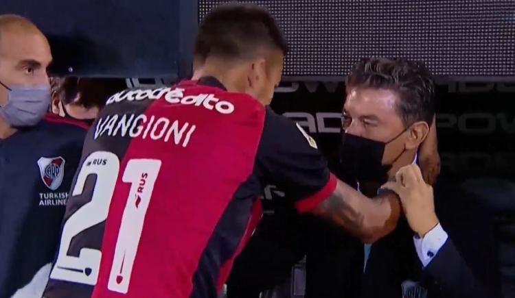 Imagen de EL EMOTIVO ABRAZO ENTRE GALLARDO Y VANGIONI