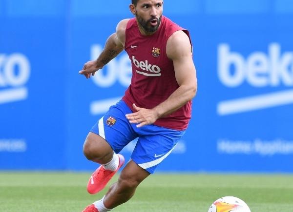 Imagen de AHORA SI, SERGIO AGÜERO ES JUGADOR DEL BARCELONA