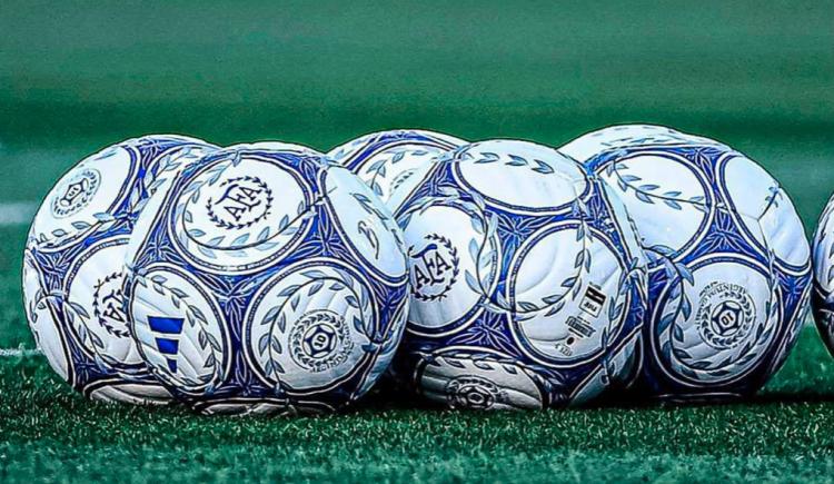 Imagen de Cómo cambiarían las fechas y definiciones del fútbol argentino con la llegada del Papa
