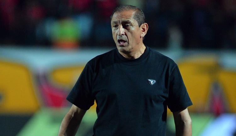 Imagen de Repudio por la frase de Ramón Díaz: "El fútbol es para hombres, no para chicas"