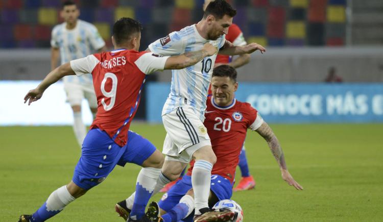 Imagen de ARGENTINA ARRANCA EL SUEÑO DE LA COPA AMÉRICA ANTE CHILE