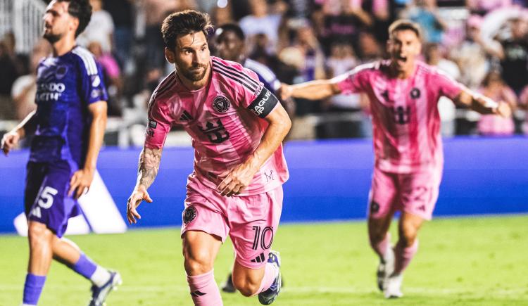 Imagen de Otra noche mágica del 10: doblete de Leo Messi en su vuelta a Inter Miami para ser finalista de la Leagues Cup