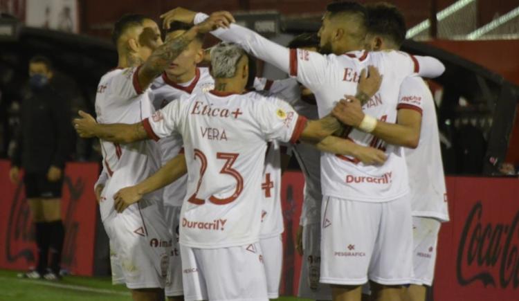Imagen de HURACÁN Y ARSENAL SE ENFRENTAN EN PARQUE PATRICIOS