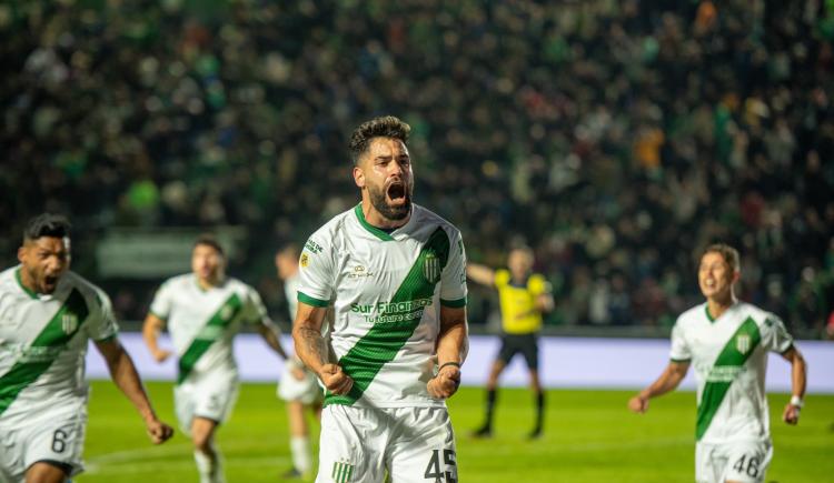 Imagen de Banfield venció a Argentinos y respira en ambas tablas