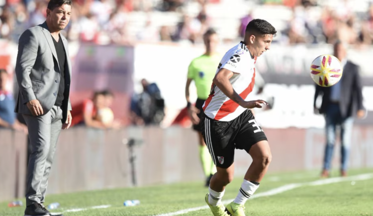 Imagen de Se formó en River, la rompió en Godoy Cruz y lo quiso Demichelis, pero está a un paso de Argentinos Juniors
