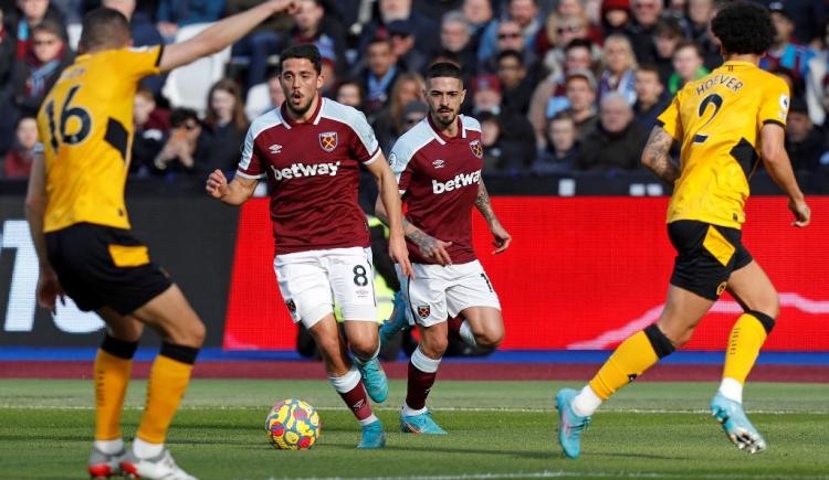 Imagen de CON LANZINI DE TITULAR, WEST HAM TREPÓ AL QUINTO PUESTO