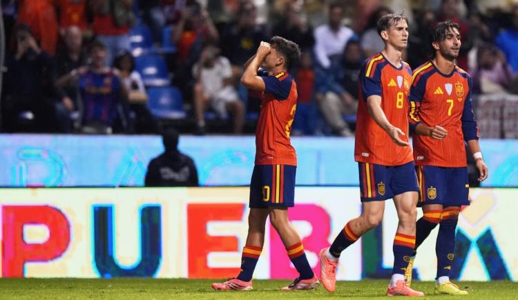 Imagen de España vuela alto hacia el Mundial: venció a Perú y estira su racha histórica