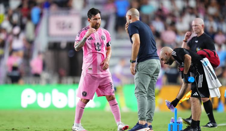 Imagen de Un doblete con historia: los goles de Messi que afirmaron a Mascherano en el Top 10