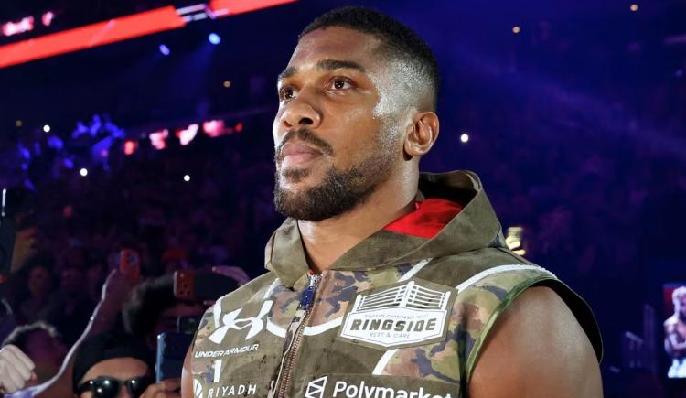 Imagen de El giro inesperado en la causa del accidente de Anthony Joshua y la decisión del boxeador