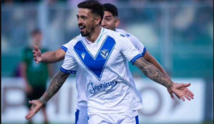 Imagen de Manuel Lanzini cortó una larga racha sin convertir y su padre disparó contra Gallardo