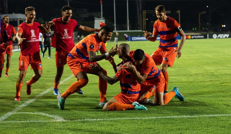 Imagen de La Copa Libertadores comenzó con un show de goles