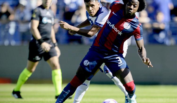 Imagen de San Lorenzo empató con Vélez y no pudo acercarse a la cima